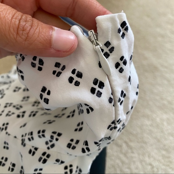 Dress - Picture 5 of 5